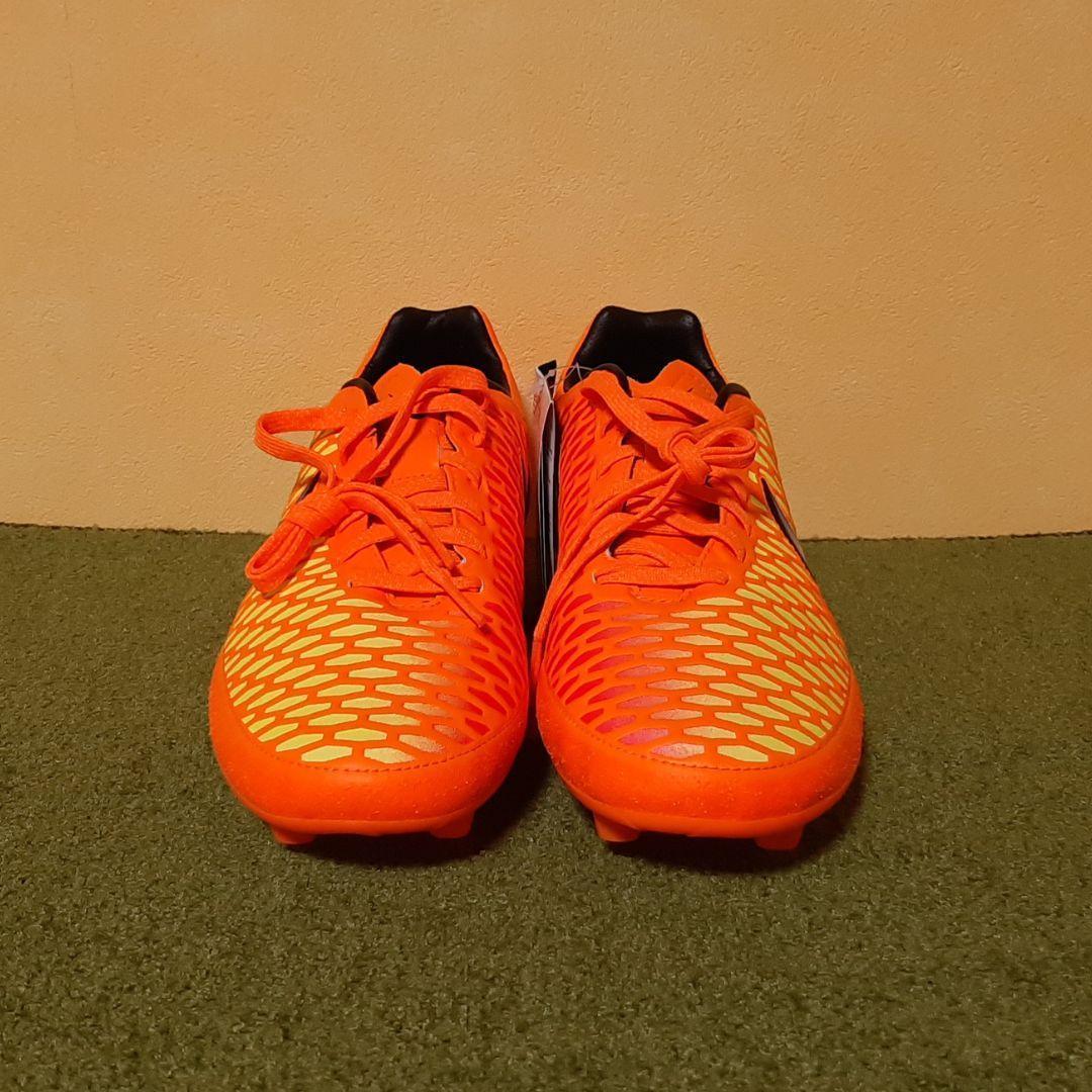 新品 未使用 サッカースパイク ナイキ マジスタ 廃盤 レア HG 27.0cm