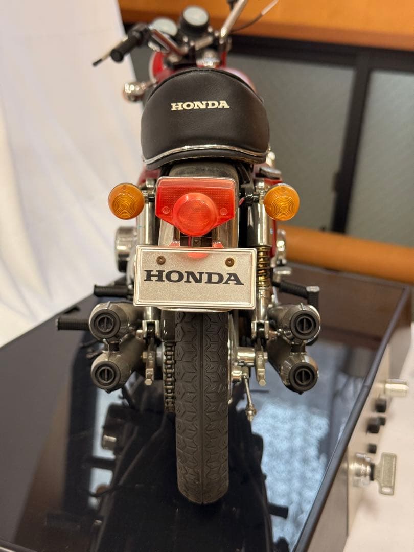 ホンダ CB750 赤色 模型
