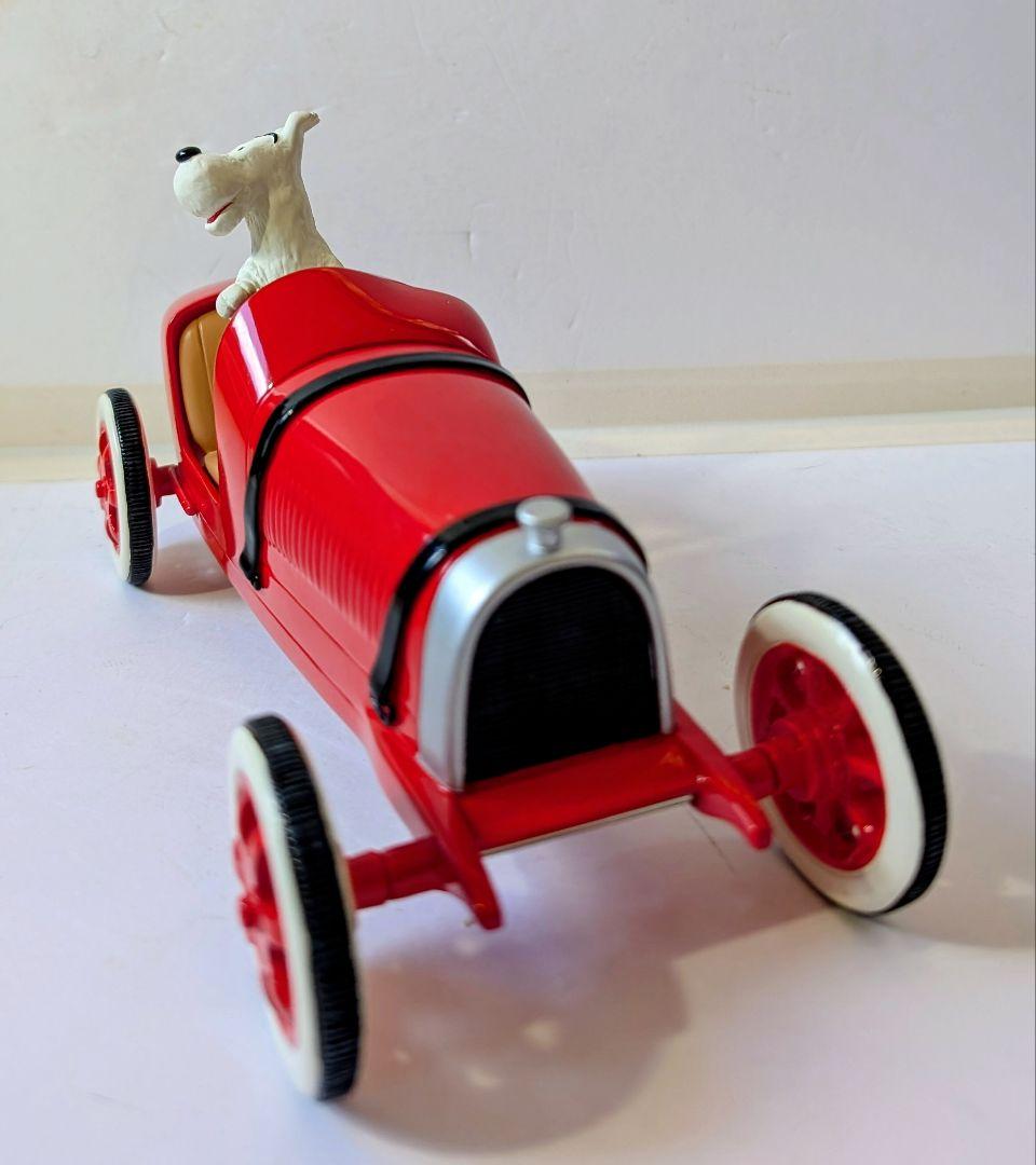 未使用〈タンタンの冒険レースカー＆スノーウィーフィギュア フランス製〉