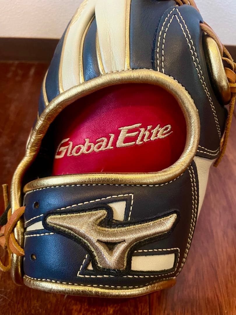 あずき　ミズノ 軟式用グローブ グローバルエリート 外野手用