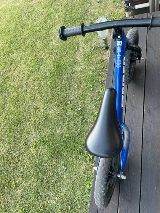 ストライダー   STRIDER ヘルメット付き