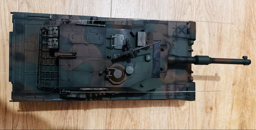 東京マルイ バトルタンク RC 90式戦車1/24.迷彩ラジコン戦車