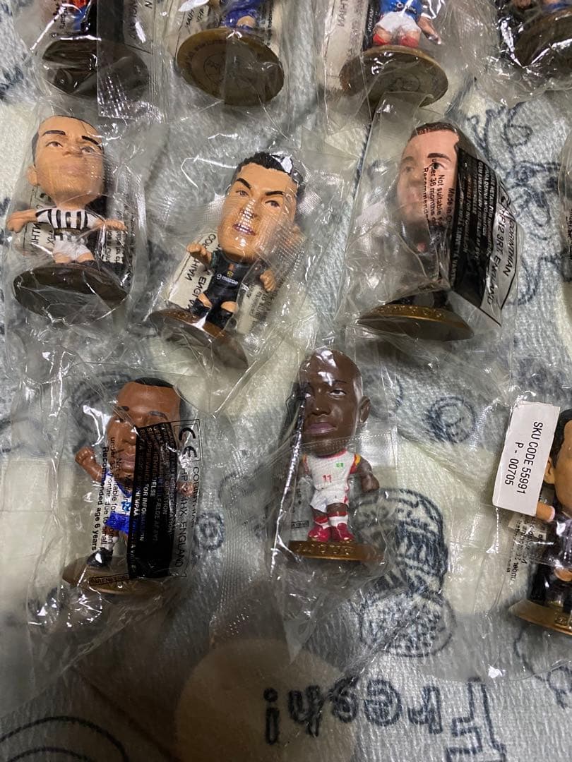 CORINTHIAN コリンシアン　金属系色台座など合計約100個セット