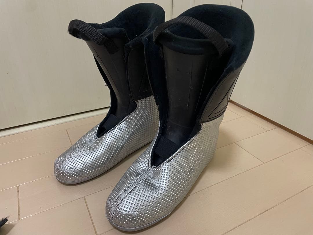 アトミックスキー ブーツ スキーブーツ　SIDASインソール付き