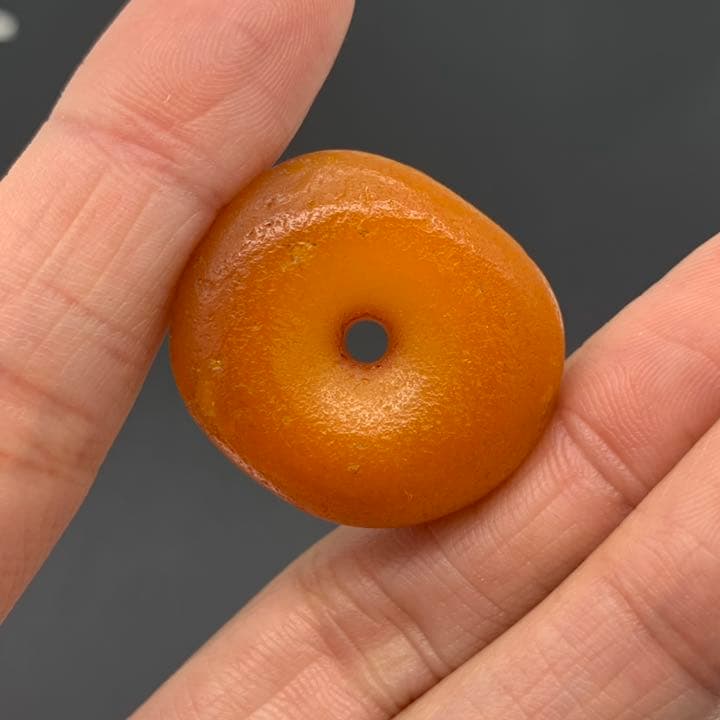 【アンティーク ビーズ】アンバー ビーズ 5.6g 24.6mm