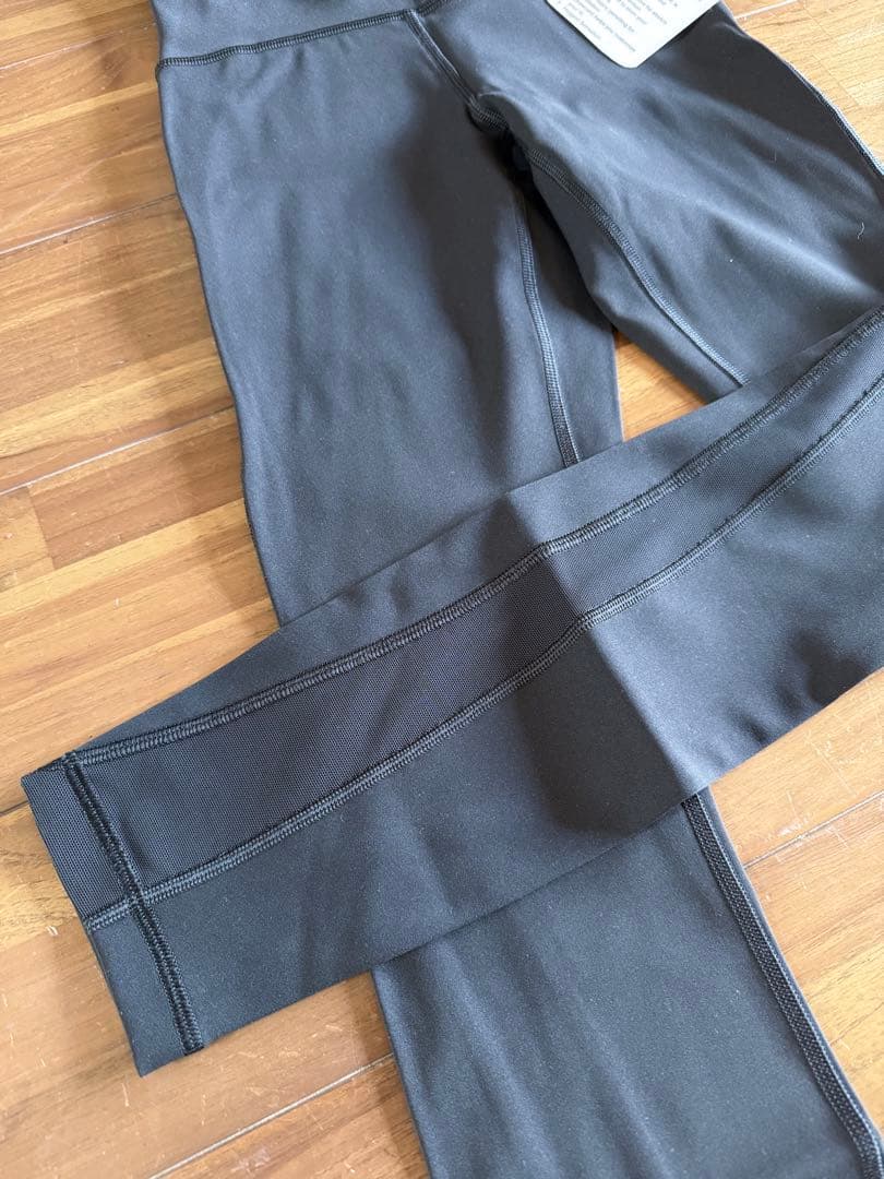 ルルレモン　新品未使用　ブラック7/8 パンツ ストレッチ素材　サイズ2