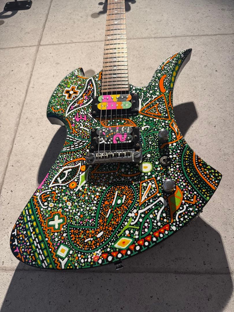 hide アメーバペイズリー　B.C.RICH モッキンバードベース