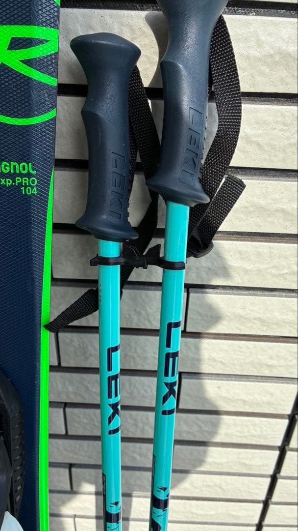とまこ　ROSSIGNOL EXP PRO スキー板、LEKIポール