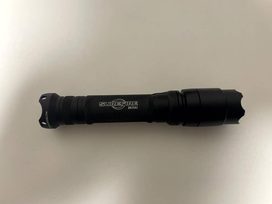 実物 SUREFIRE E2D BK LED DEFENDER シュアファイア