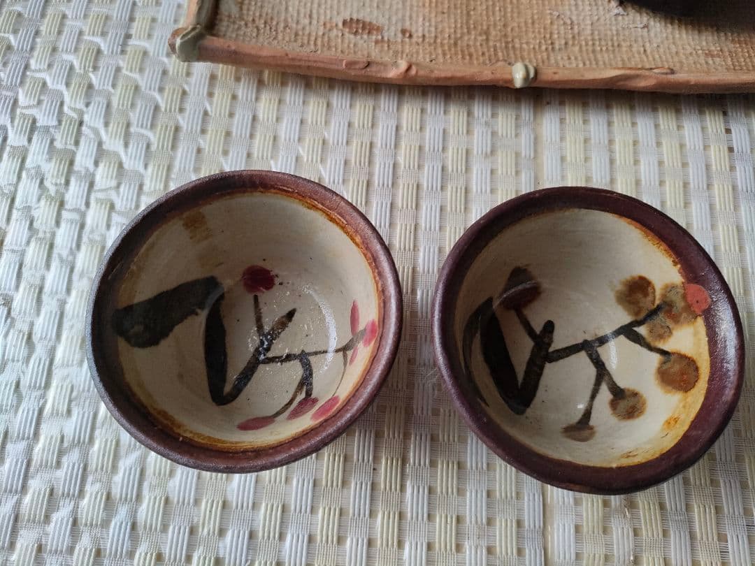 ●手描き 陶器 茶器セット 急須 湯呑み 2客 受皿付き 和風和モダンインテリア