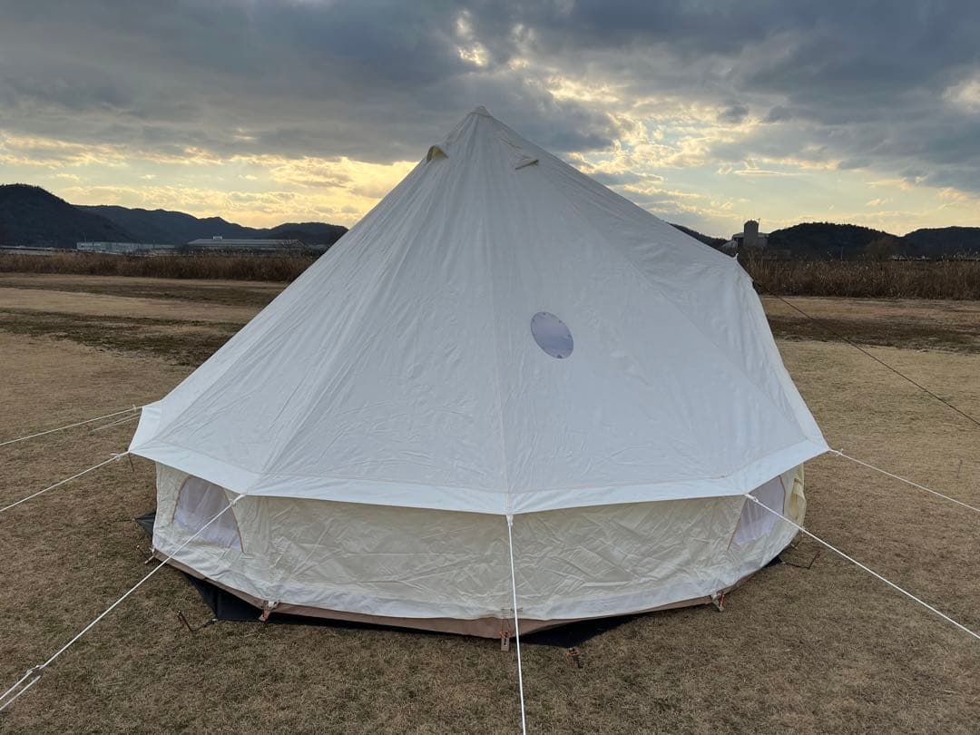 冬キャンセット‼︎ ベル型テントと薪ストーブのセットです。