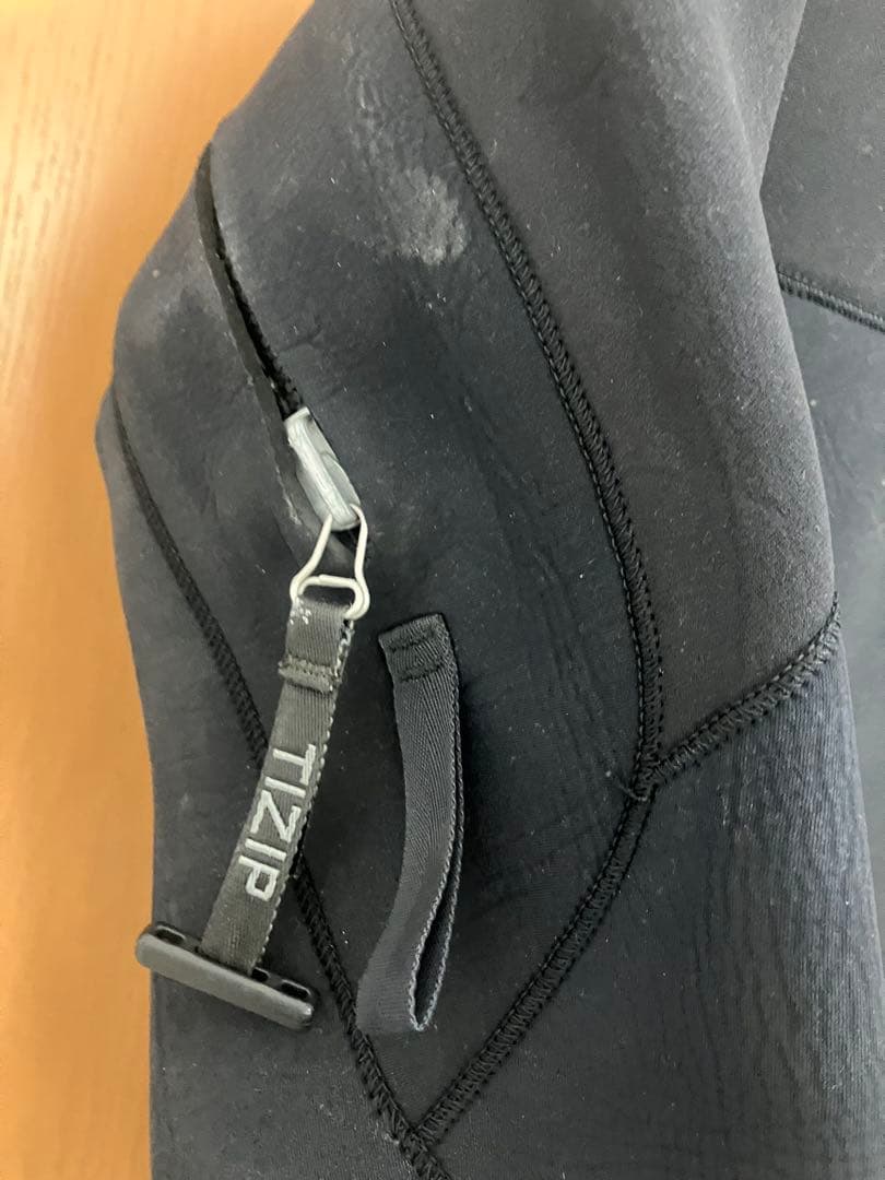 BE WET ウェットスーツ　ピーウェット　ドライスーツ　サーフィン