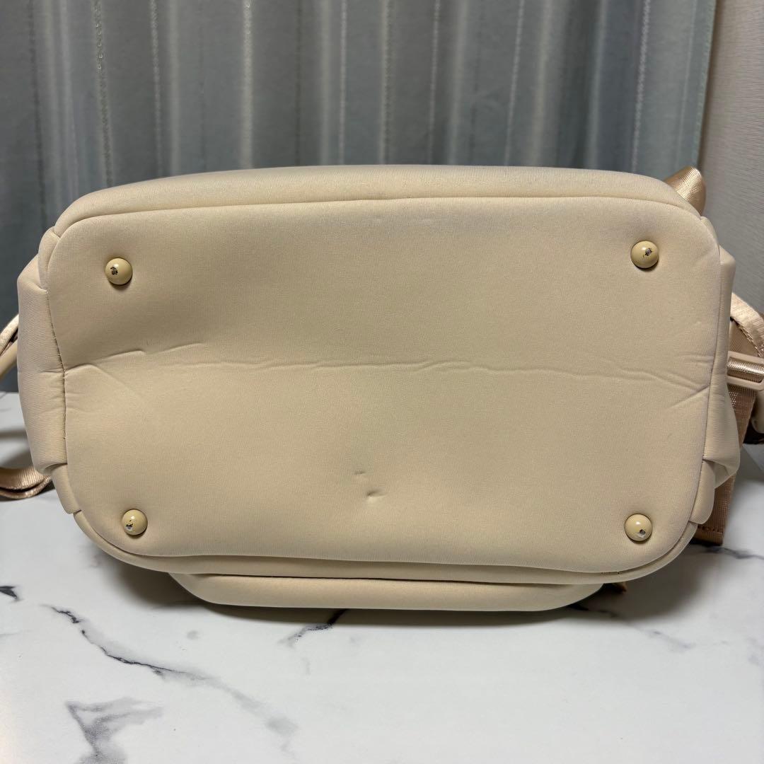 シティドッグ ネオプレーン バックパック キャリー R オフホワイト