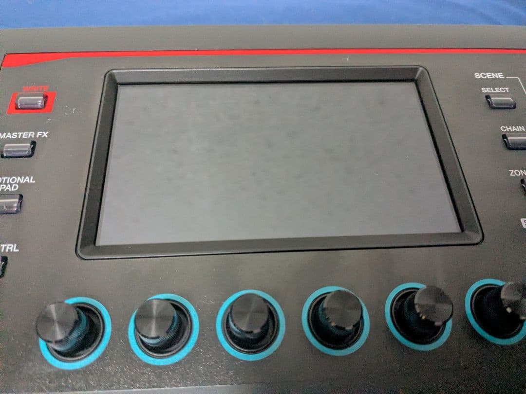 Roland fantom08 88鍵シンセサイザー