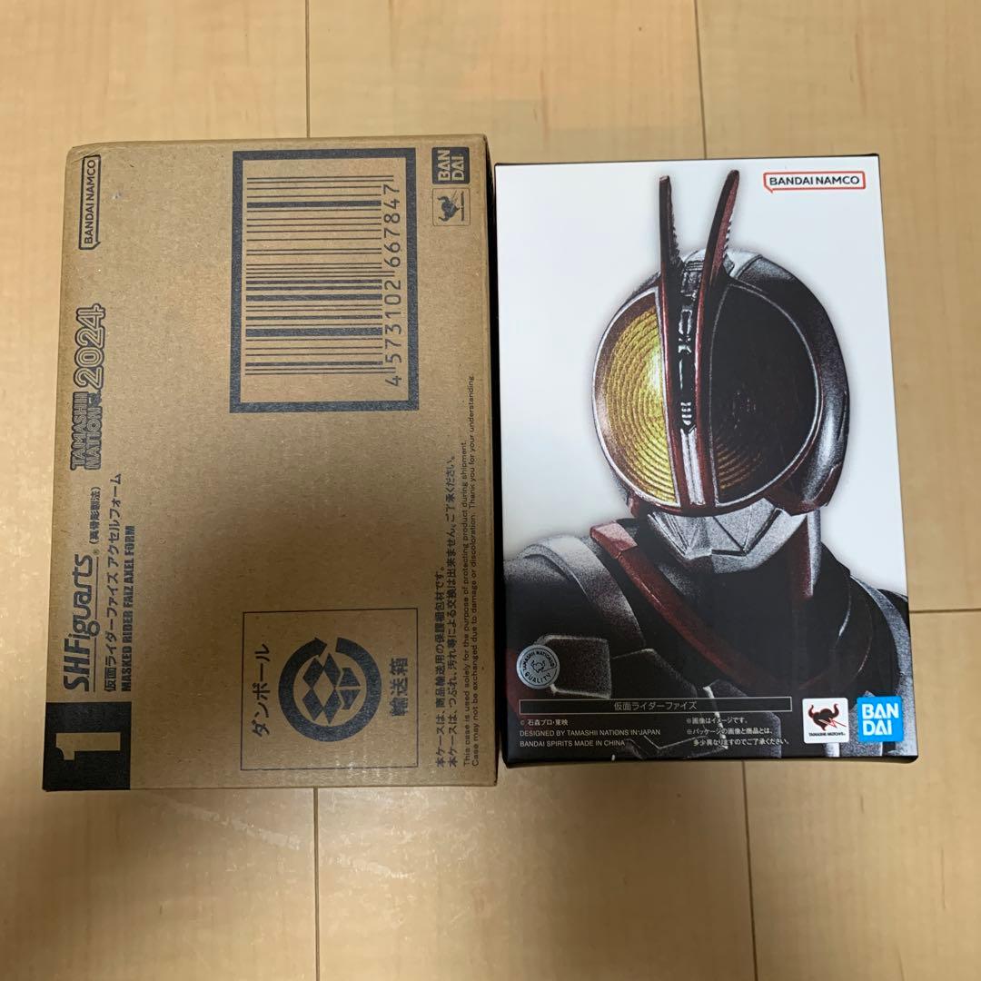 SH フィギュアーツ真骨頂　仮面ライダーファイズ　アクセルフォーム　セット