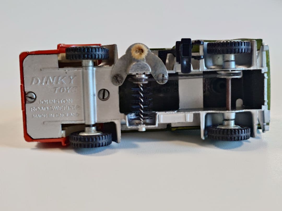 【SALE】DINKY No.451 JOHNSTON ROAD SWEEPER