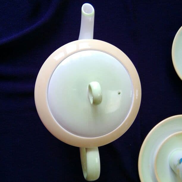 SHELLEY POT (1932年)