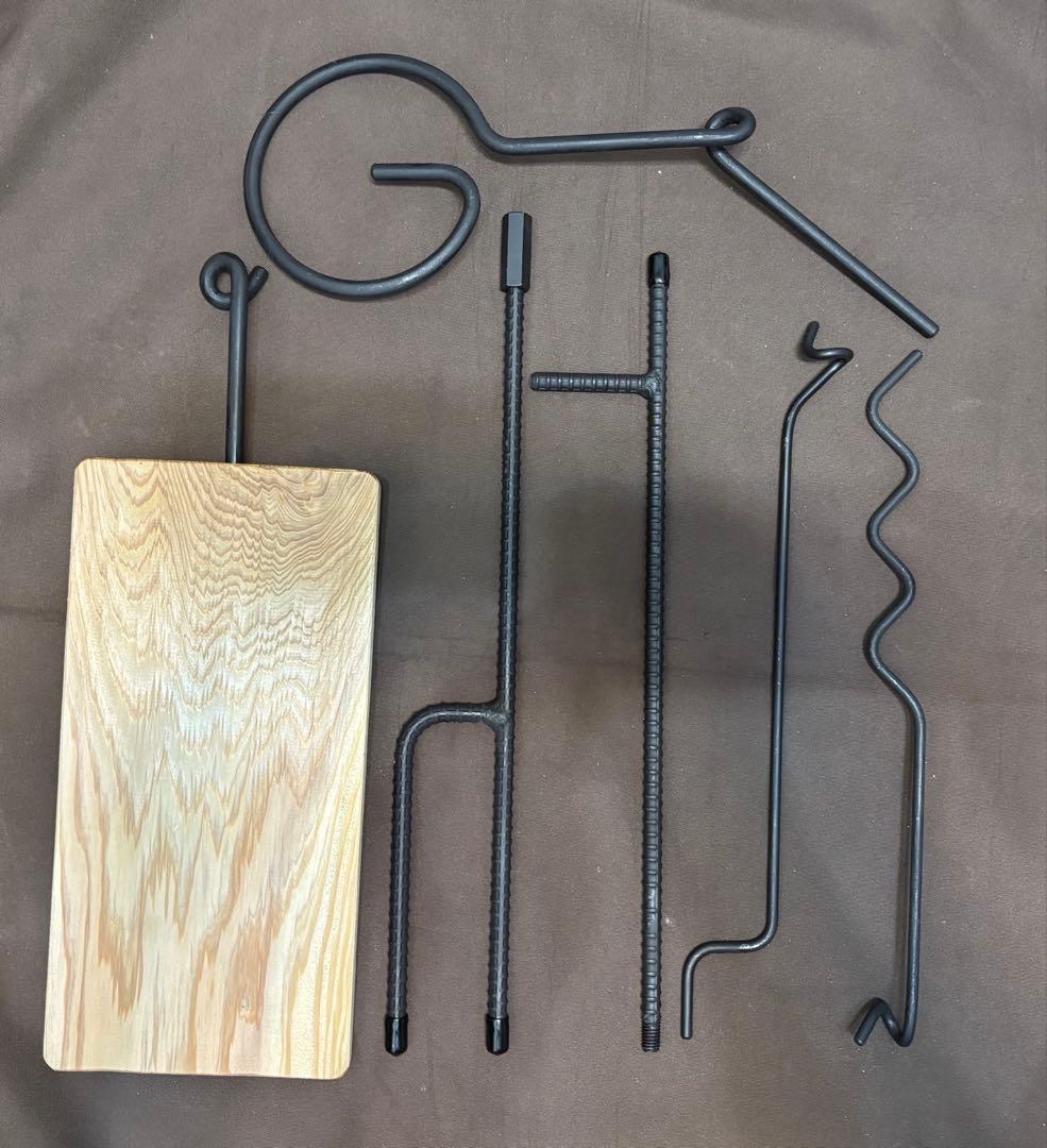 コンパクト焚き火ハンガー