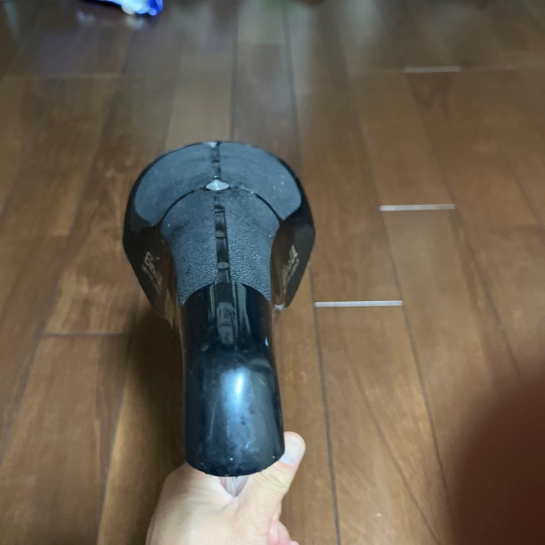 ERINA URTRA LIGHT サドル黒