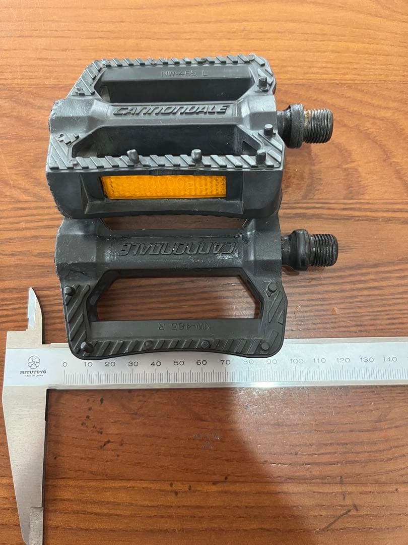 Cannondale バッドボーイ純正ペダル