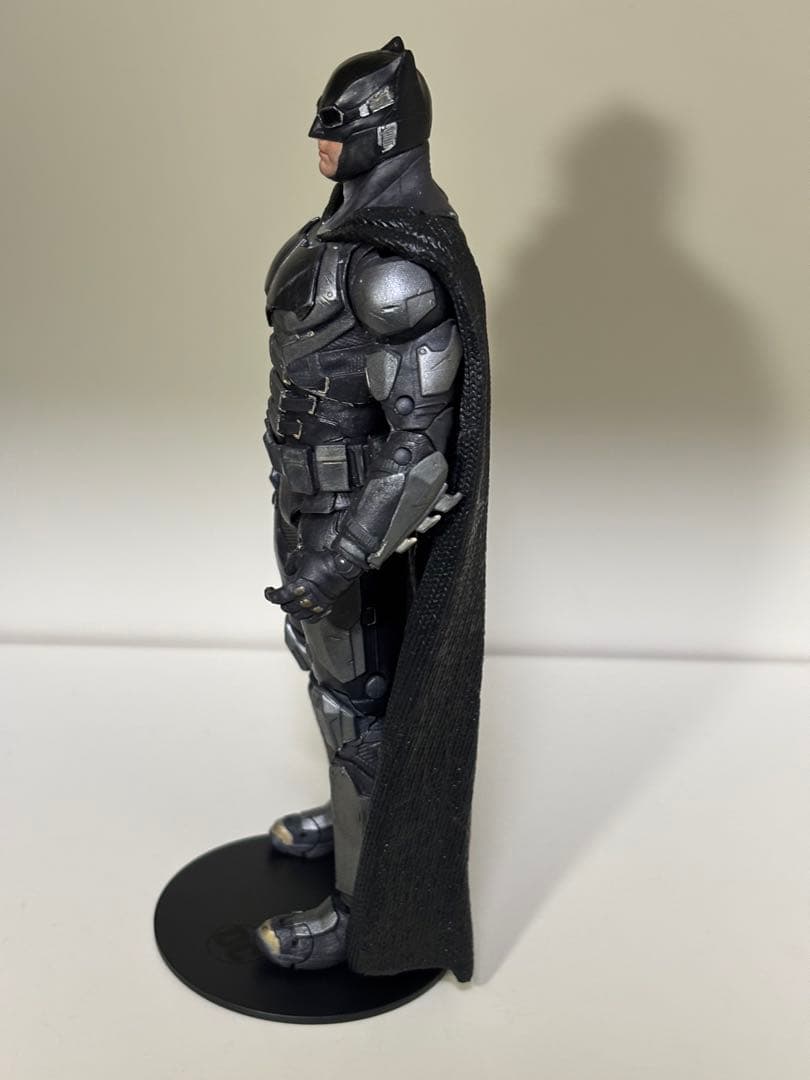 カスタム塗装品 マルチバース タクティカルバットマン フィギュア figure