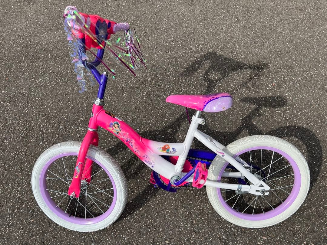 アメリカ 子供用自転車 キッズ ピンクと白 補助輪付き