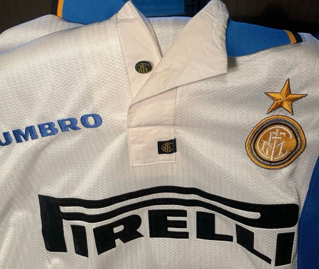 インテル RONALDO 背番号10 ユニフォームシャツ UMBRO