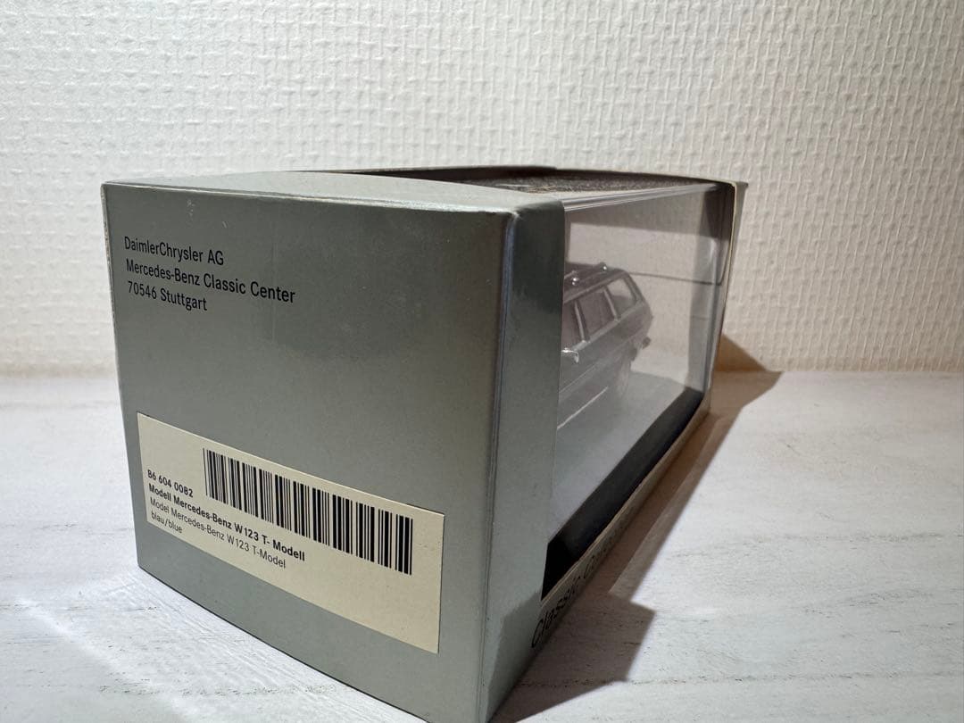 Mercedes-Benz W123 ダークブルー ミニカー1/43