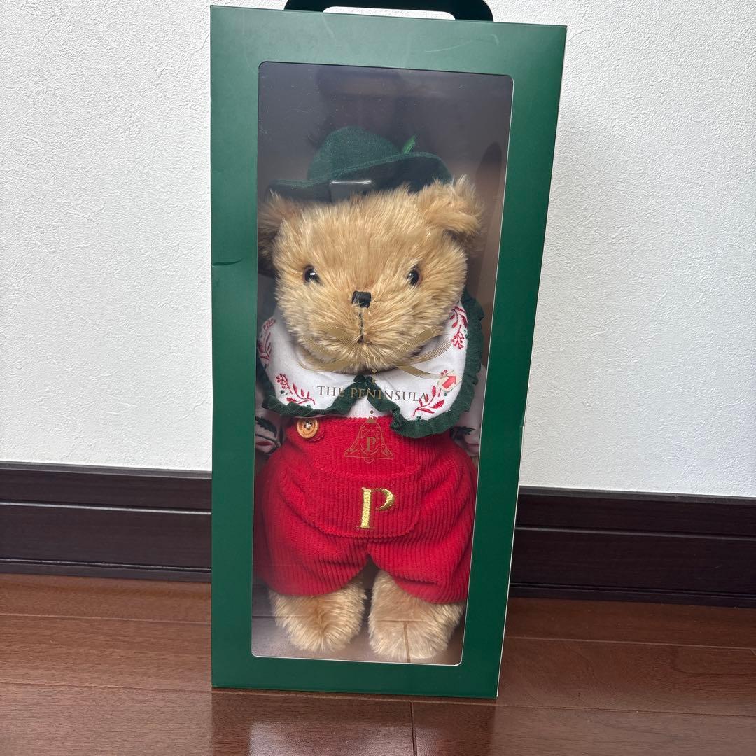 THE PENINSULA クマのぬいぐるみ