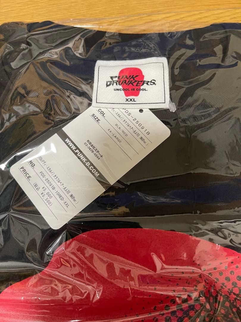 パンクドランカーズPUNK DRUNKERS Tシャツ　デヴィ夫人ステッカー