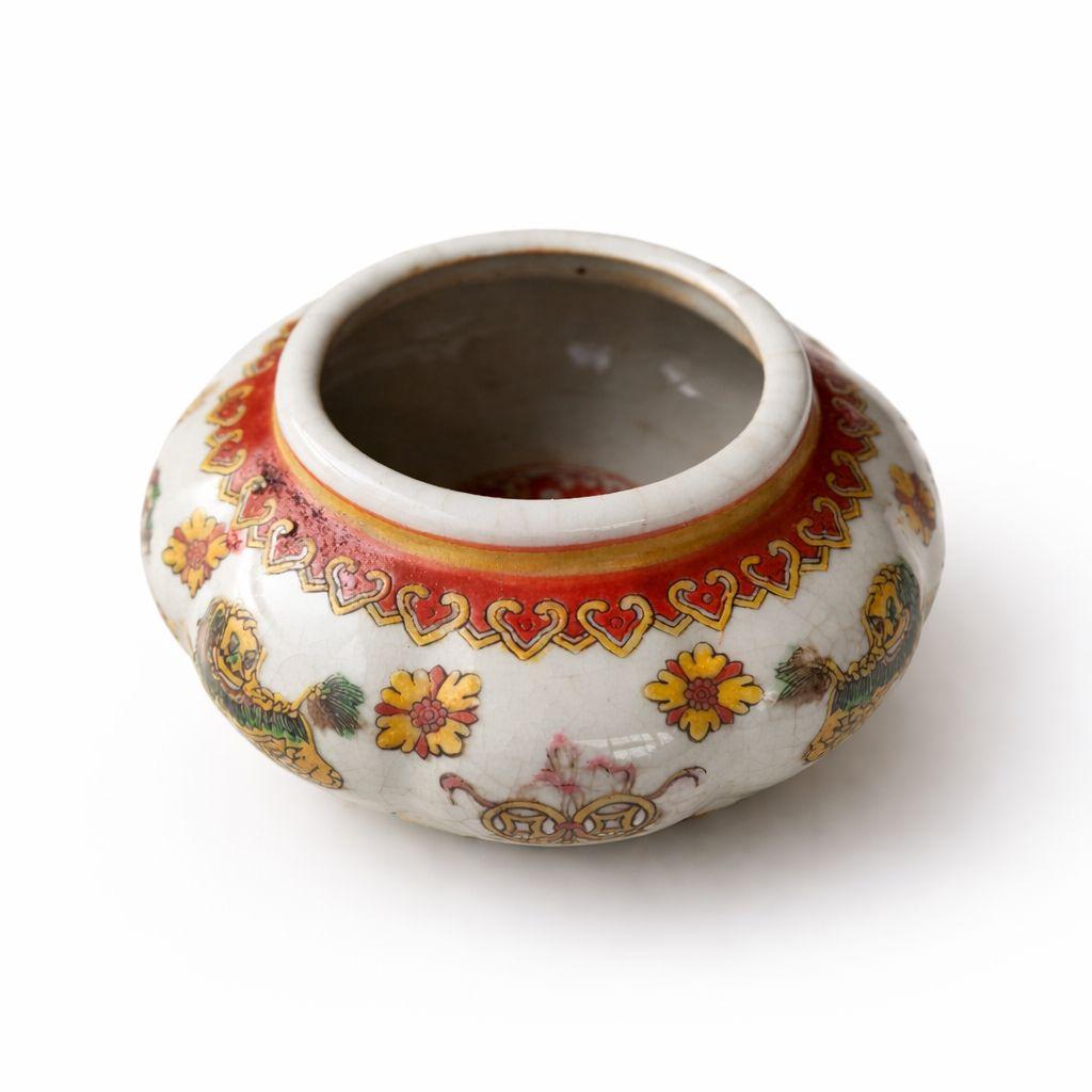 ●中国古美術 骨董 色絵陶磁器 壺／香炉 書画 飾り物