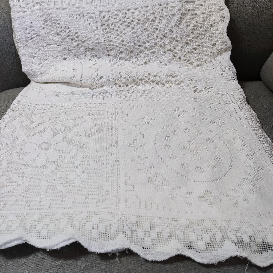 レースのテーブルクロス　インテリア敷物　レースクロス　152 x 120