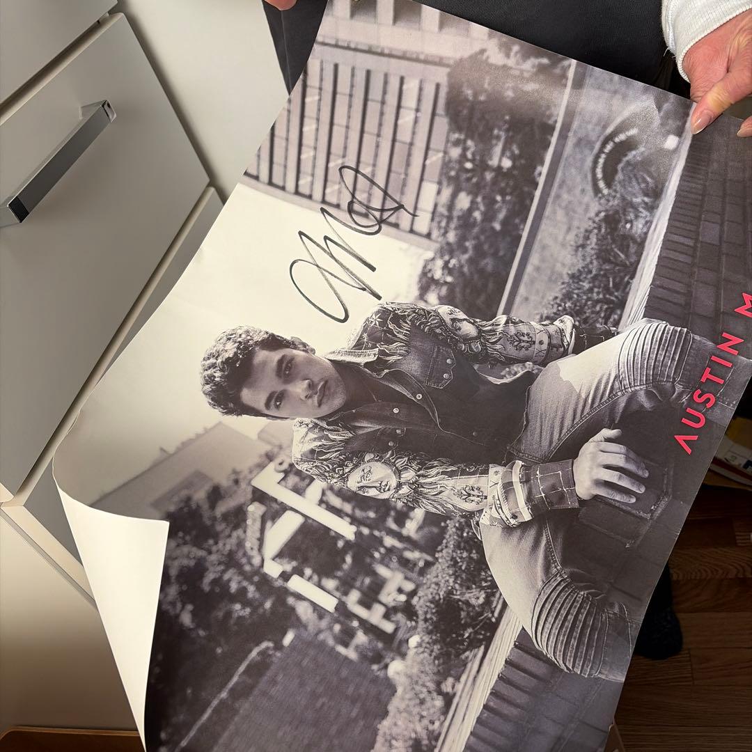 オースティン・マホーン サイン入りポスター