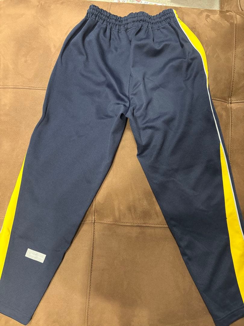 リベルタ　Liberta フルジップジャージ 140㎝ イエロー・ネイビー