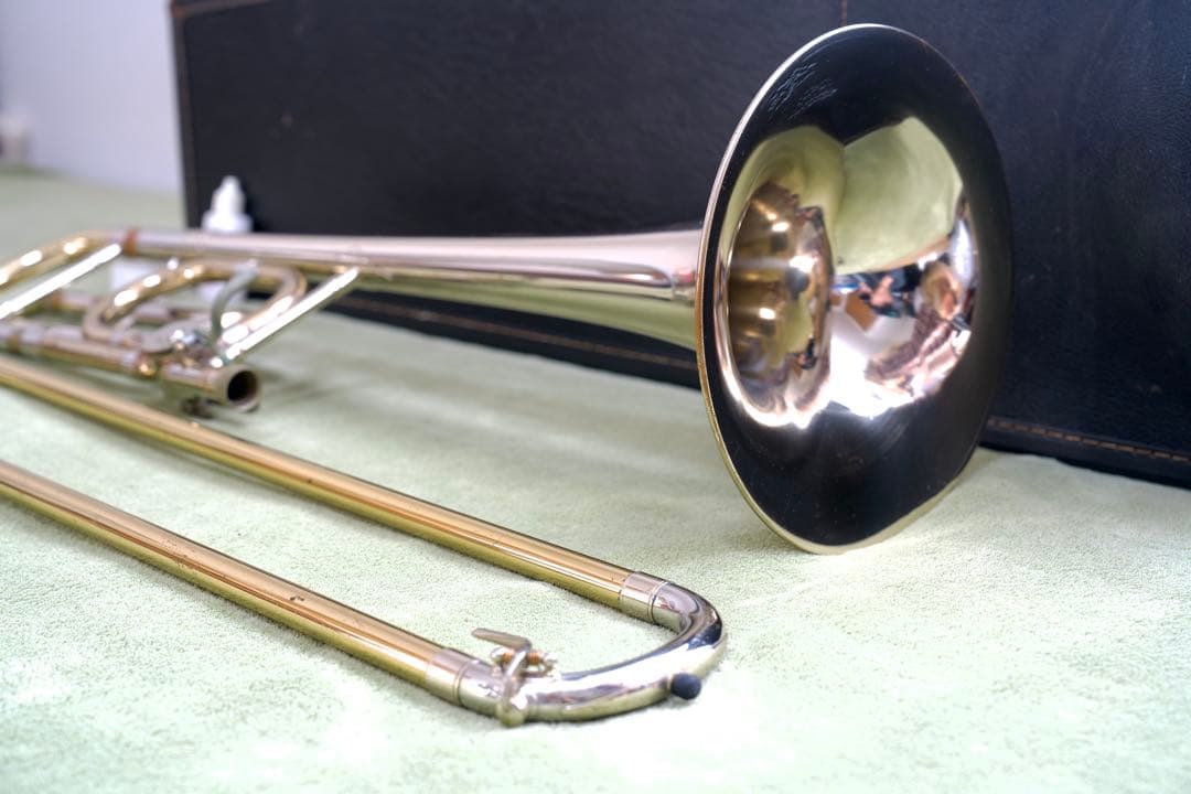 C.G. CONN 88HN 8-3/4”太管テナーバストロンボーン