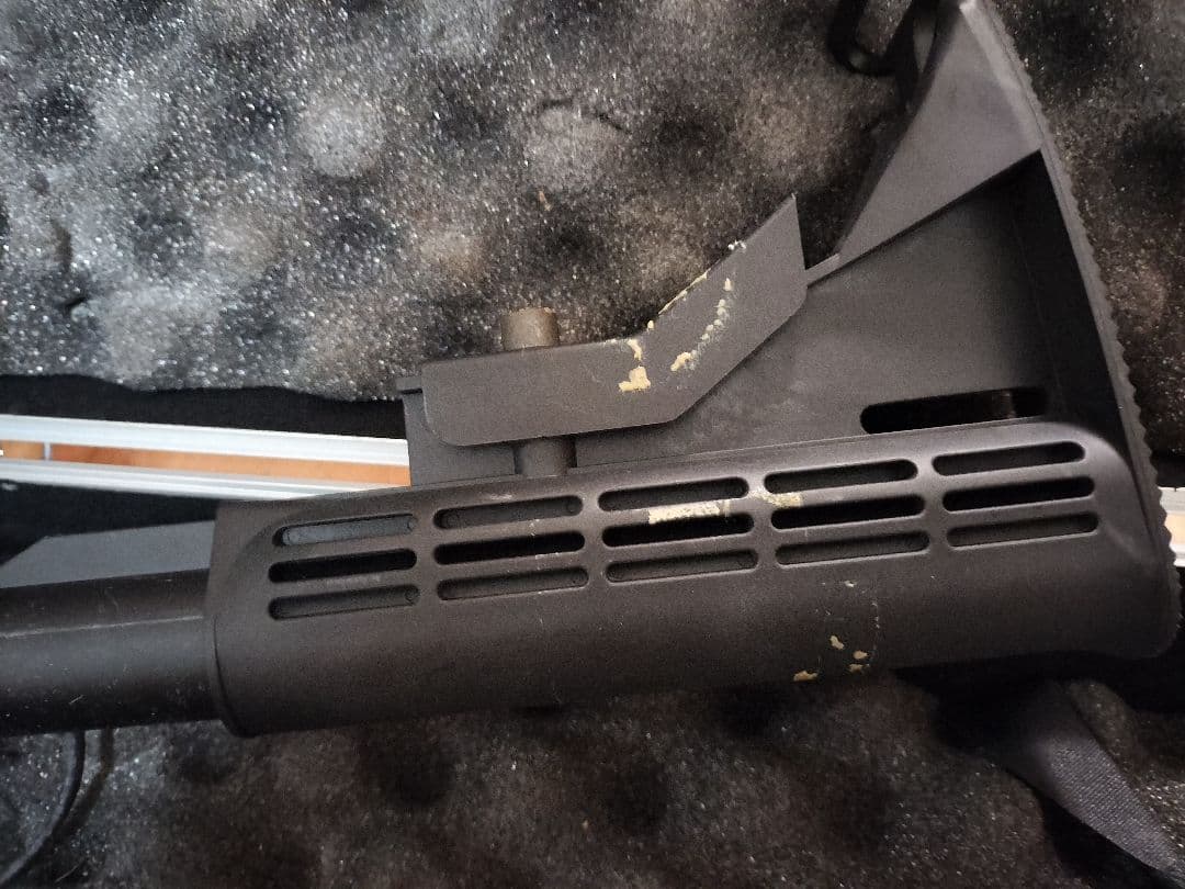 M4A1 エアガン King Arms + 760g 専用BB弾、キャリ付き