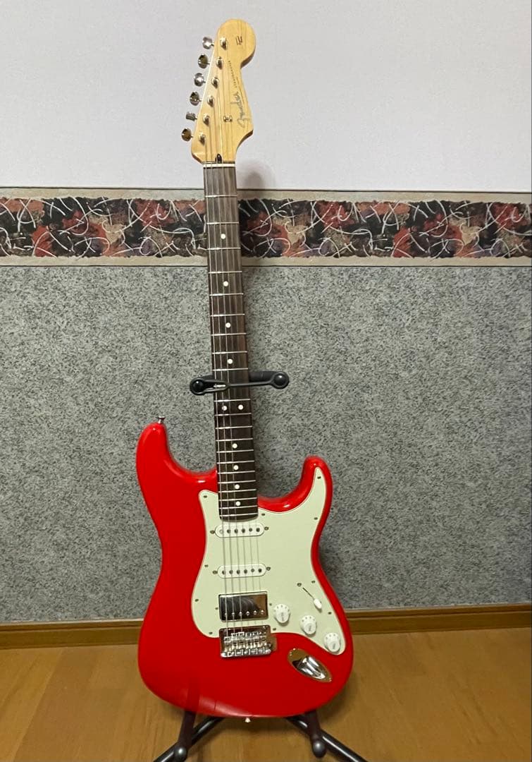 美品　フェンダー　Fender ストラト 2024 MIJ Hybrid II
