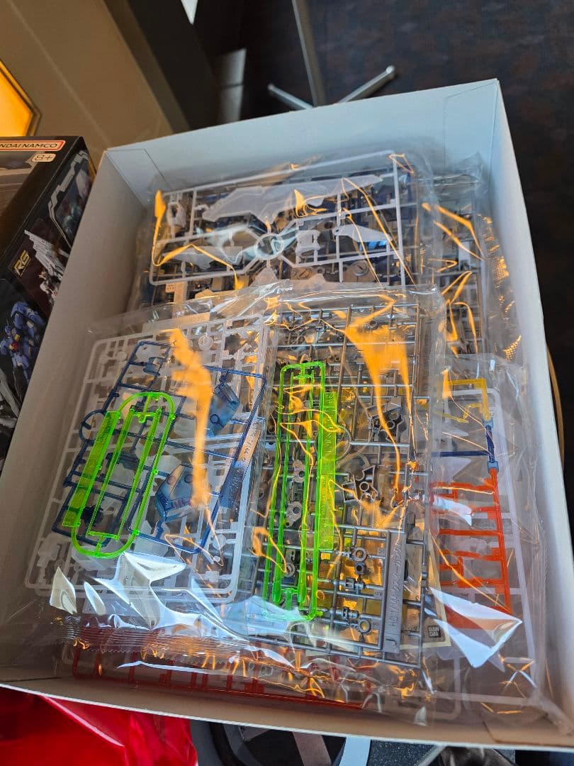 ク*マ様 HG クスィーガンダム クリアカラー　劇場公開記念パッケージ 閃光のハ