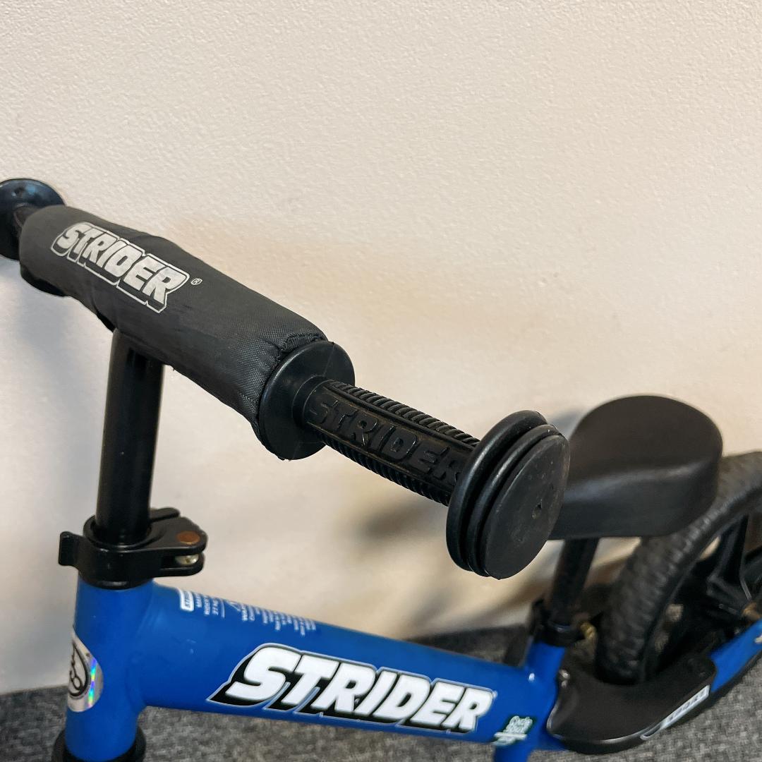 希少　マットブルー　ストライダー スポーツモデル 12インチ STRIDER