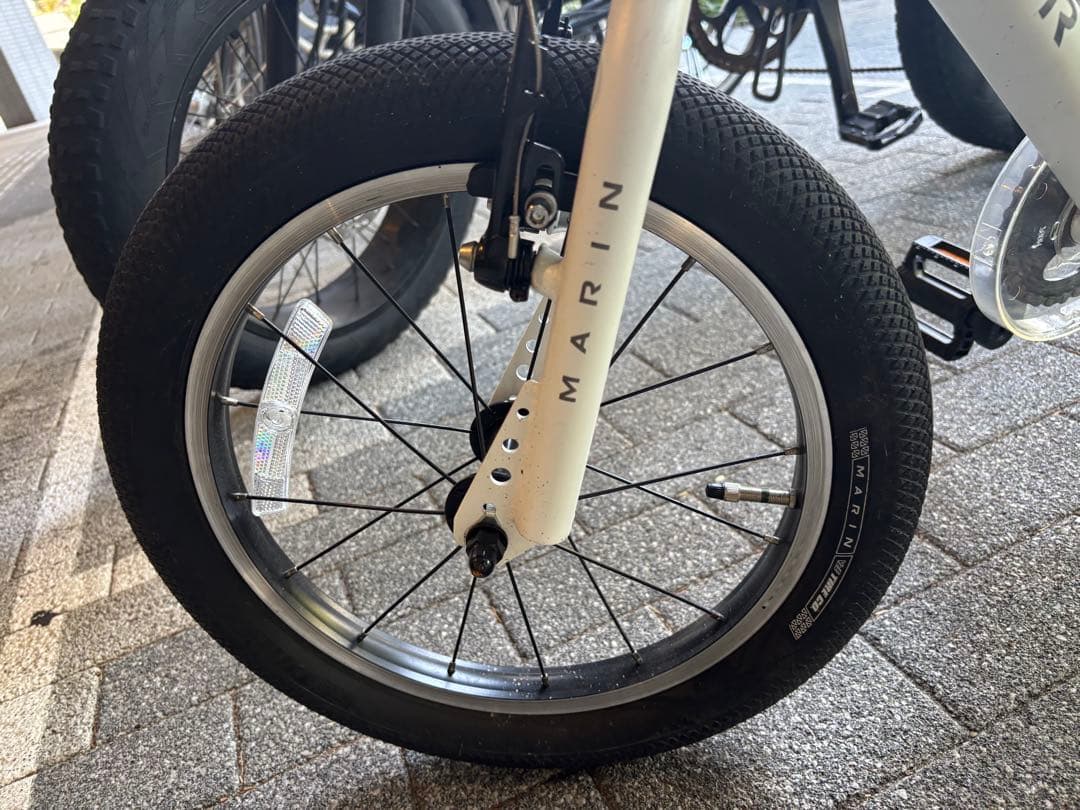 MARIN 16inch子供用自転車 ホワイト　補助輪付