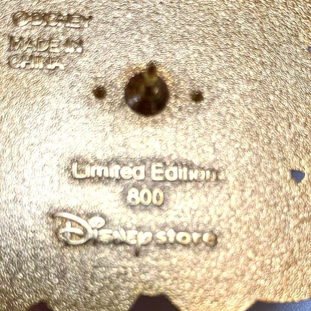 d*2様 ディズニーストア　ピンバッジ　チップ&デール　花言葉　コスモス　LE8