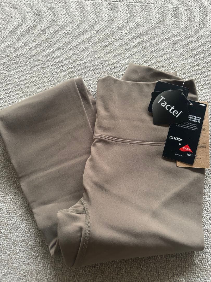 andarアンダールAirywin 裏起毛レギンス M ウォルナットブラウン