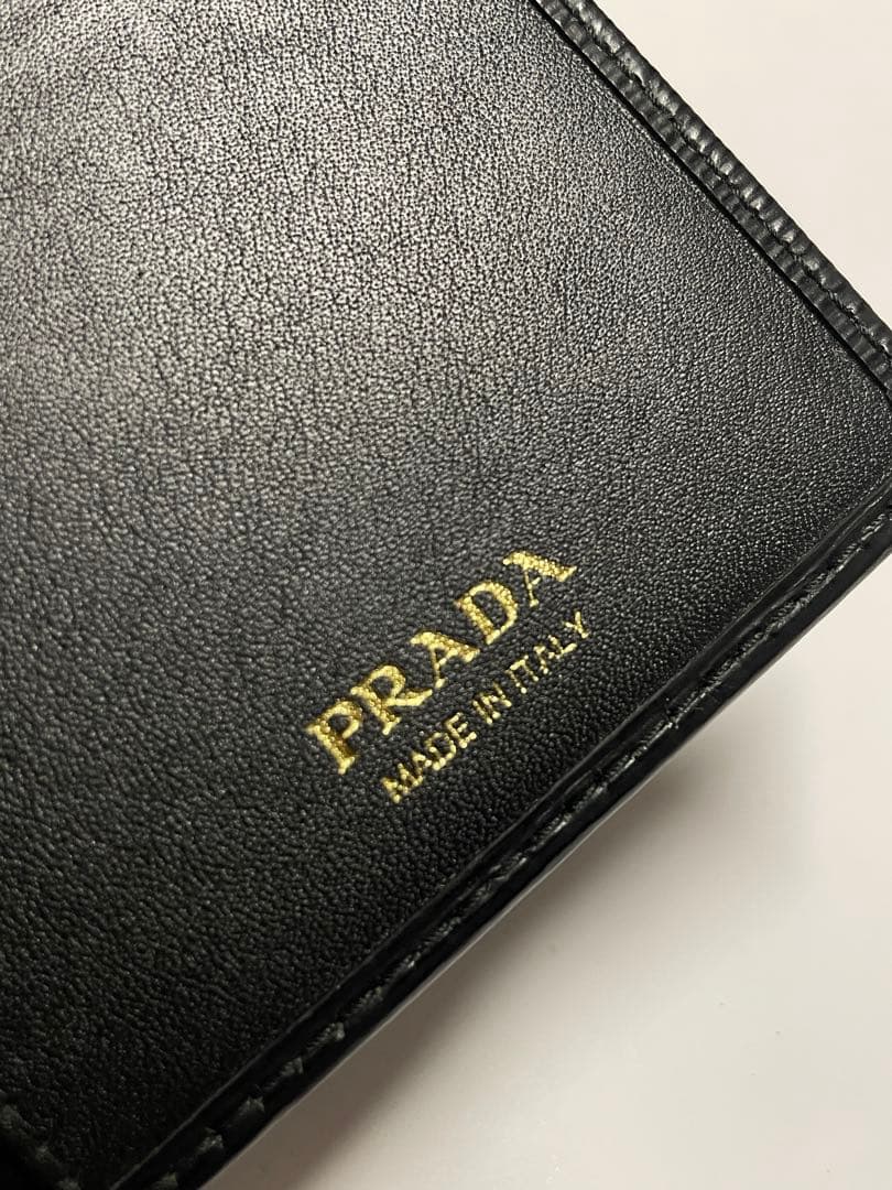 【美品】PRADAプラダ　パスポートケース　❤︎