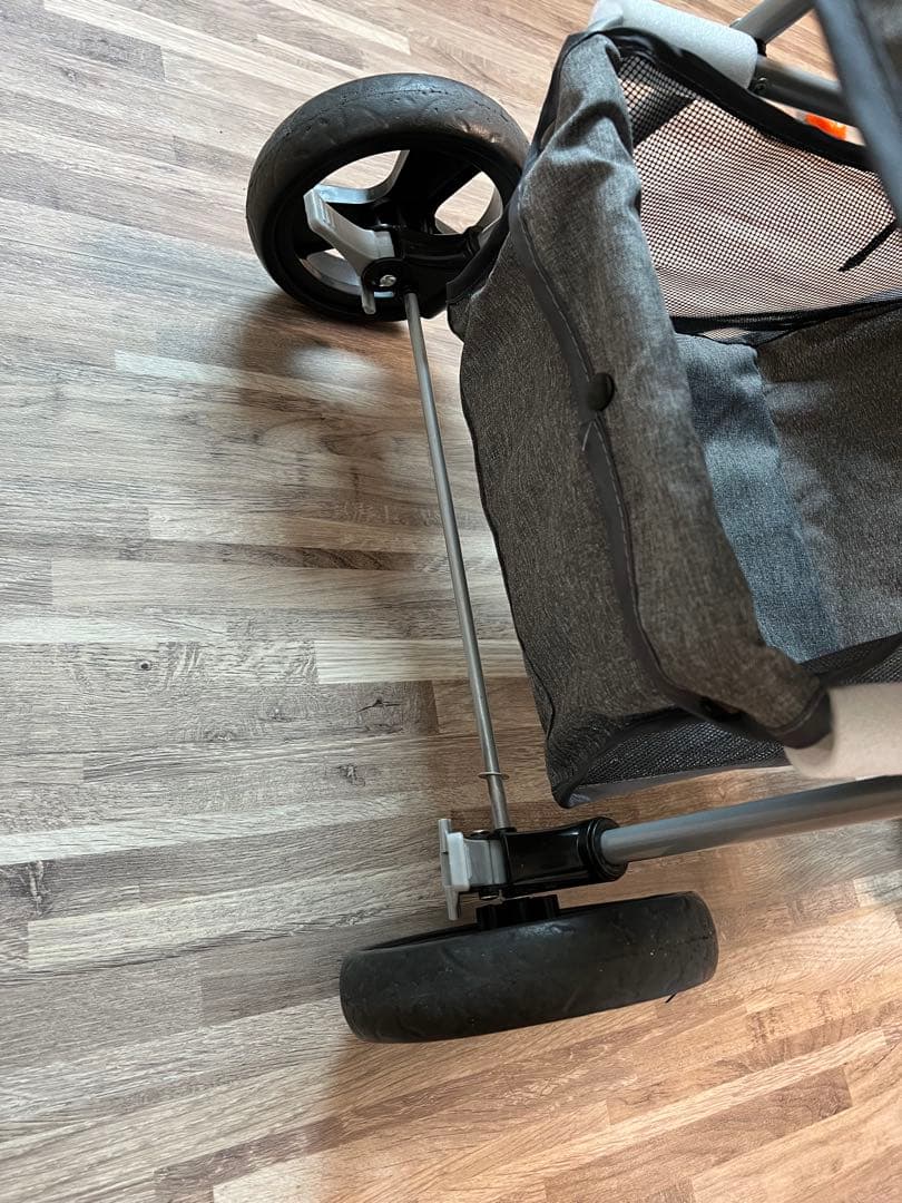 グレー メッシュ窓付き ペットカート