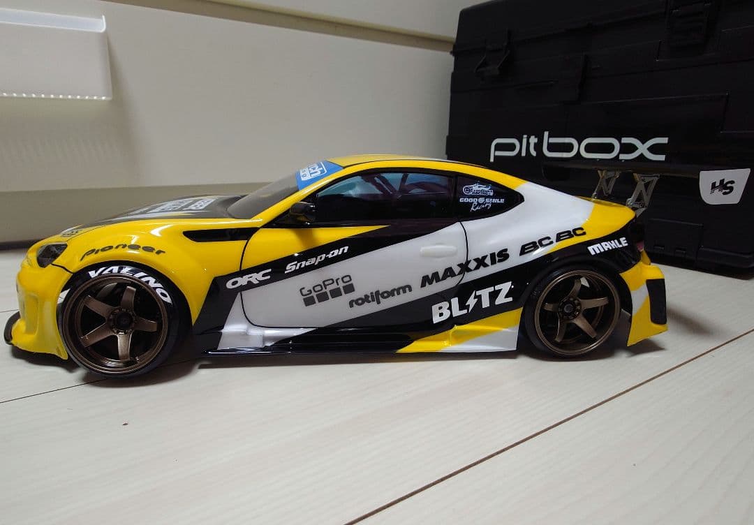 トヨタ86 ヨコモ　ボディ