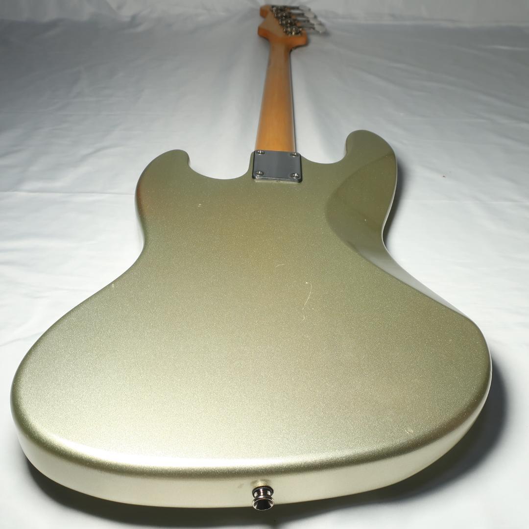 美品 Brian by Bacchus エレキベース レアカラー ゴールド