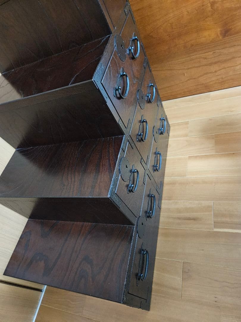 （株）青木産業　階段箪笥