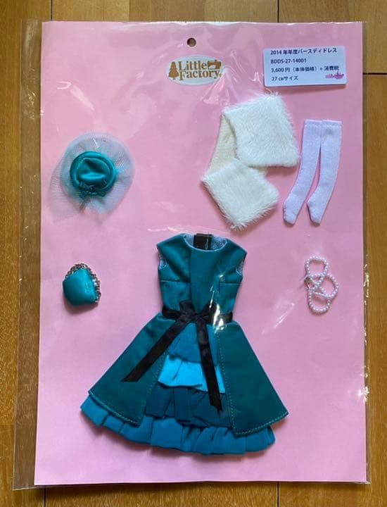 リカちゃん　キャッスル　ジェニー　momoko ユノラ　ドレス　服　新品