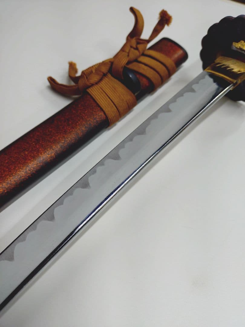 4-375 模造刀　2本　台座付き　大小　太刀　日本刀　鉄鍔