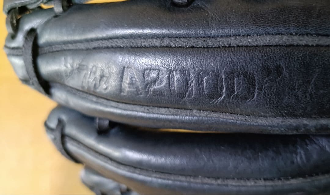 ウィルソン（Wilson）の野茂英雄モデル「A2000」